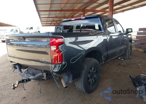 2021 Chevrolet Silverado C1500 Custom from USA, damaged, VIN 1GCPWBEK4MZ240950